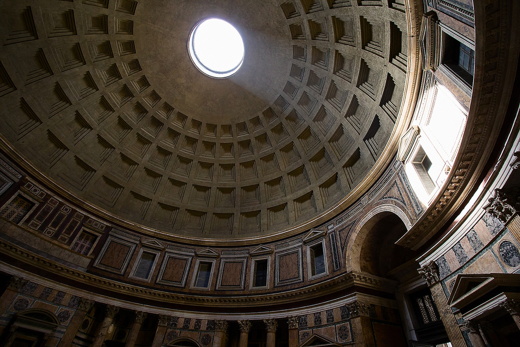 pantheon hole in the roof