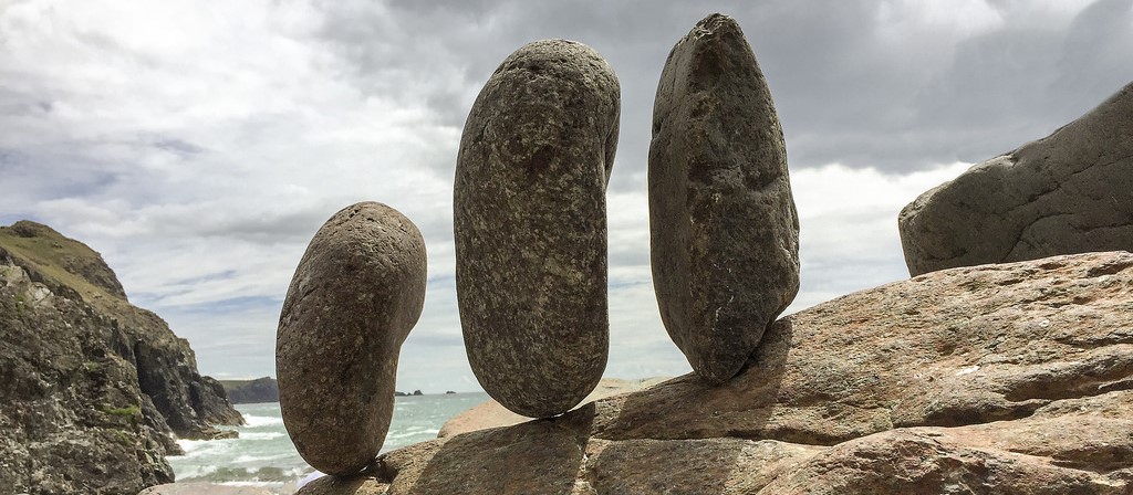 stones balancing